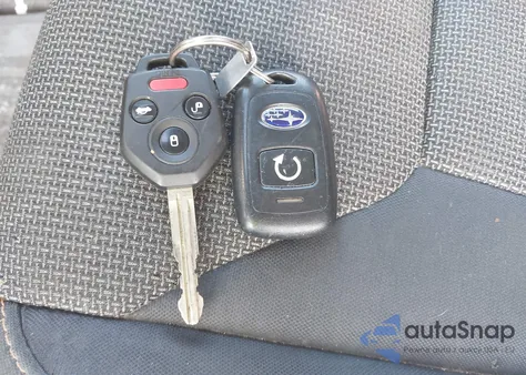 2019 Subaru Crosstrek 2.0I Premium из США, поврежденный, VIN JF2GTACC2K8256891